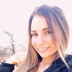 Meet your Posher, Carli